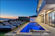 Villa Nera mit Pool in Makarska ruhige Lage drei Schlafzimmer Meerblick, Familienurlaub 