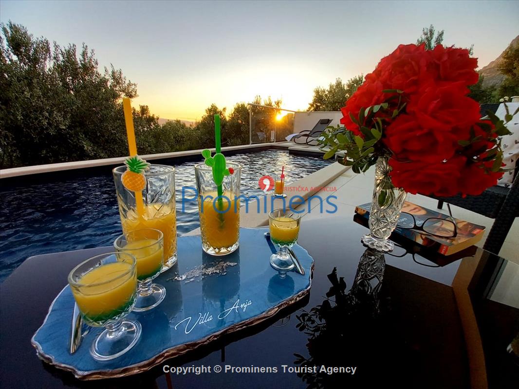 Makarska Villa Anja mit beheiztem Pool und Meerblick - Drei Schlafzimmer, der perfekte Familienurlaub