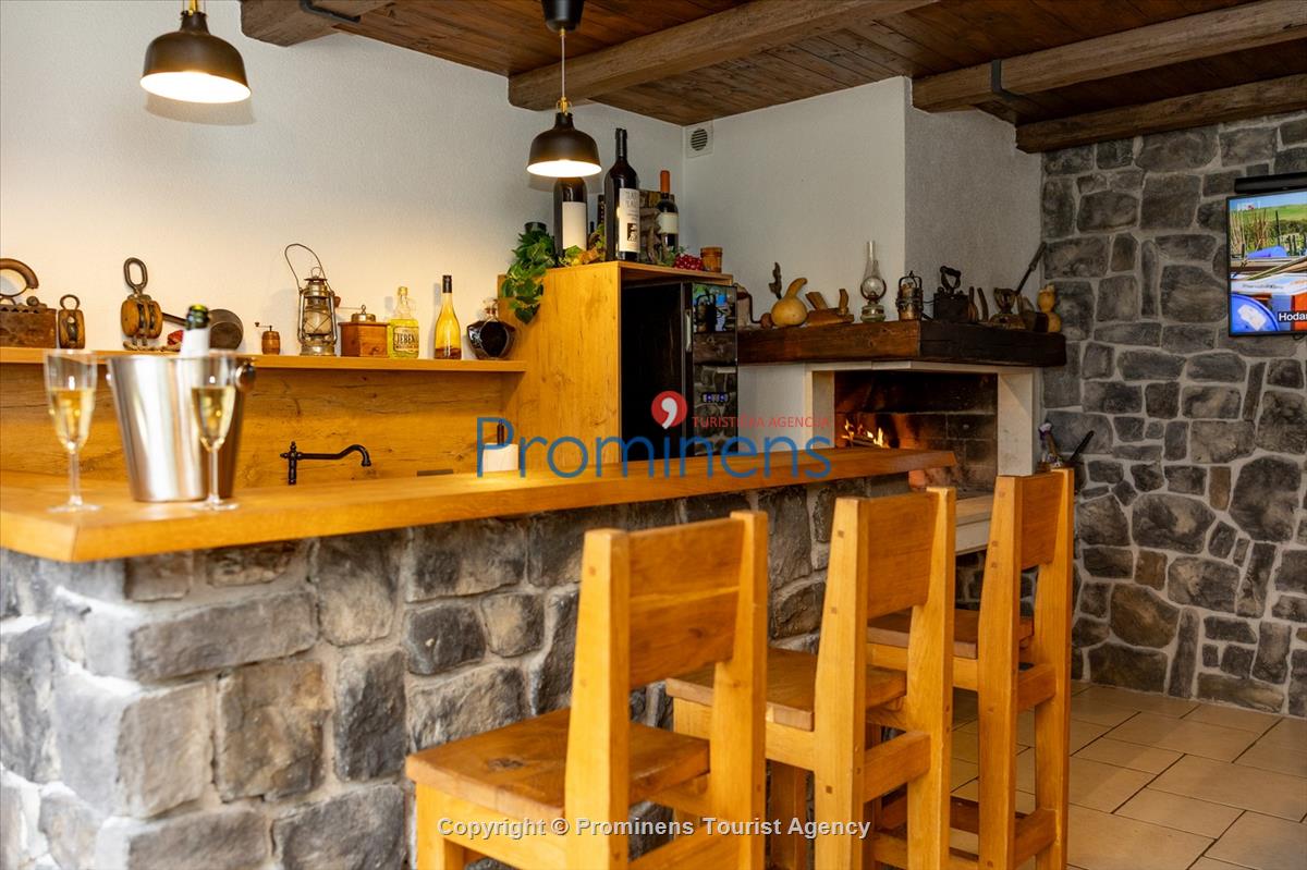 Villa Oscar s bazenom Makarska