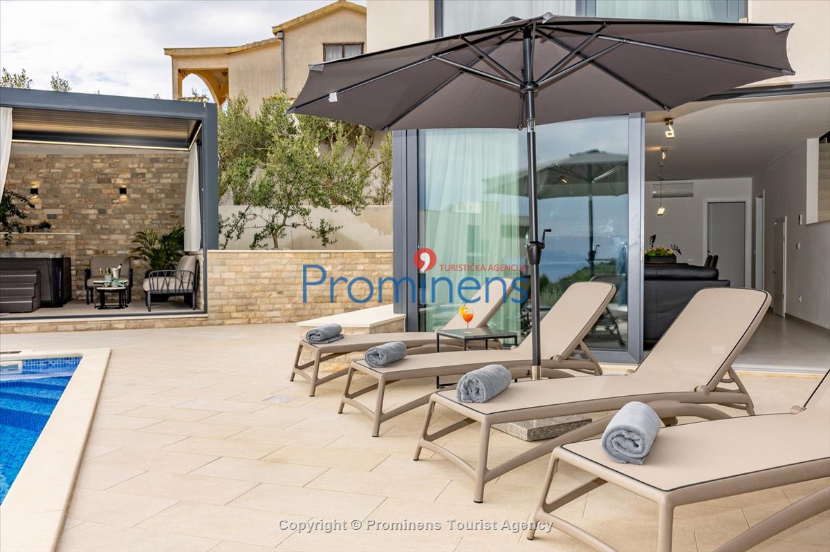 Villa Oscar s bazenom Makarska
