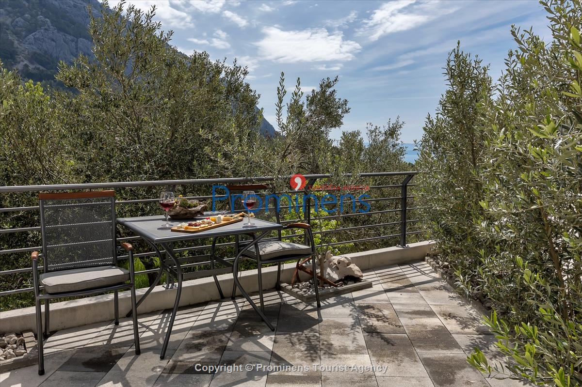 Ferienhaus Villa Oscar in Makarska mit beheiztem Pool Terrasse und Meerblick- ruhiger Familienurlaub