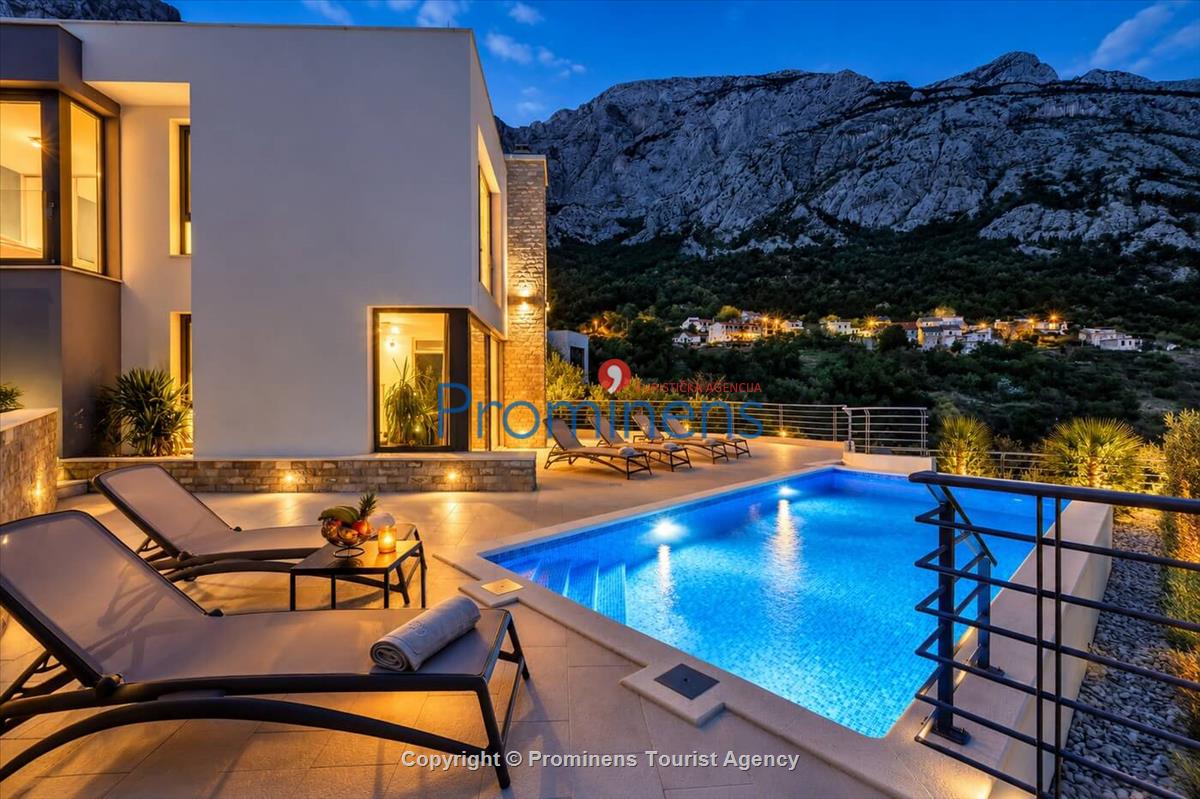 Villa Oscar Makarska – bazen, whirlpool, jacuzzi, pogled na more, 6 osoba