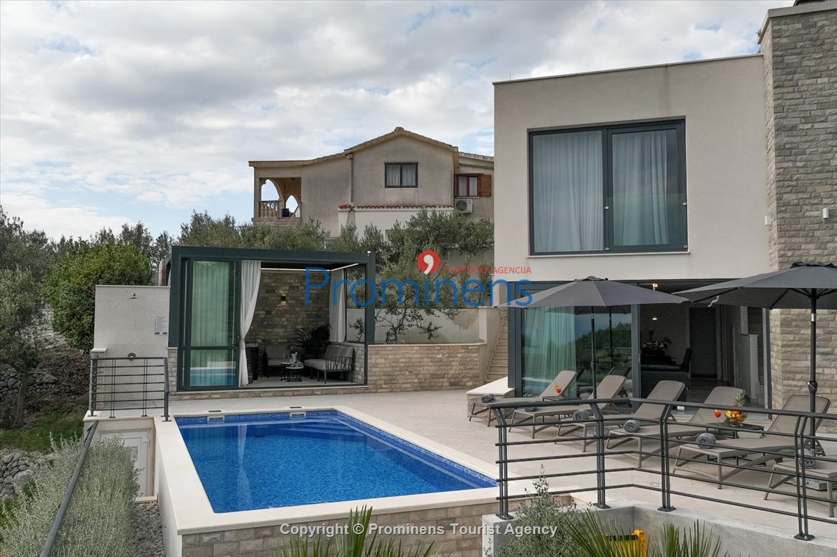 Villa Oscar s bazenom Makarska