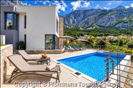 Villa Oscar Makarska – bazen, whirlpool, jacuzzi, pogled na more, 6 osoba