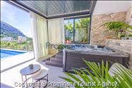 Ferienhaus Villa Oscar in Makarska mit beheiztem Pool Terrasse und Meerblick- ruhiger Familienurlaub