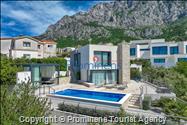 Ferienhaus Villa Oscar in Makarska mit beheiztem Pool Terrasse und Meerblick- ruhiger Familienurlaub