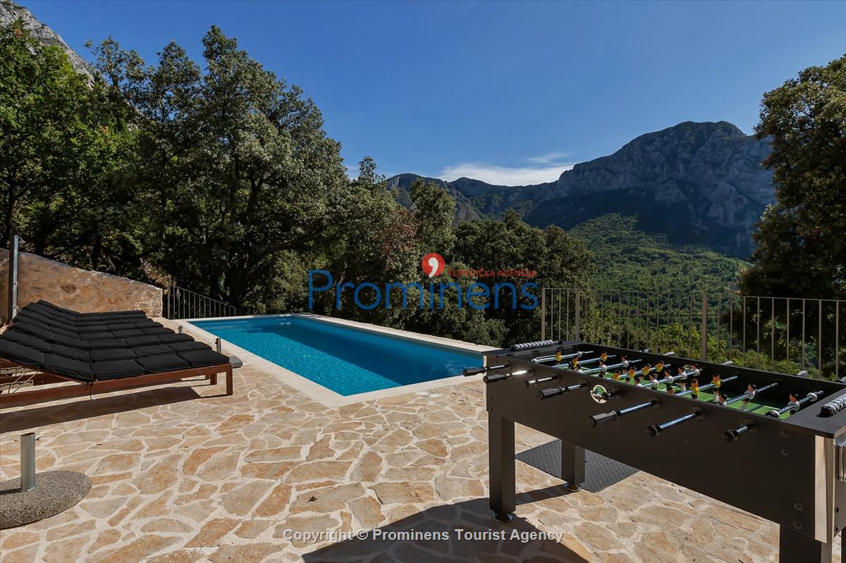 Ferienhaus Barbarella mit beheiztem Pool in Zaostrog - Makarska Riviera- vier Schlafzimmer 