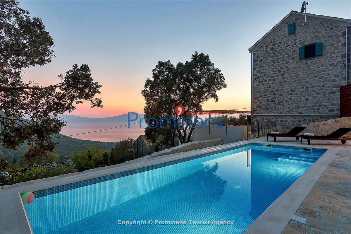 Ferienhaus Barbarella mit beheiztem Pool in Zaostrog - Makarska Riviera- vier Schlafzimmer 