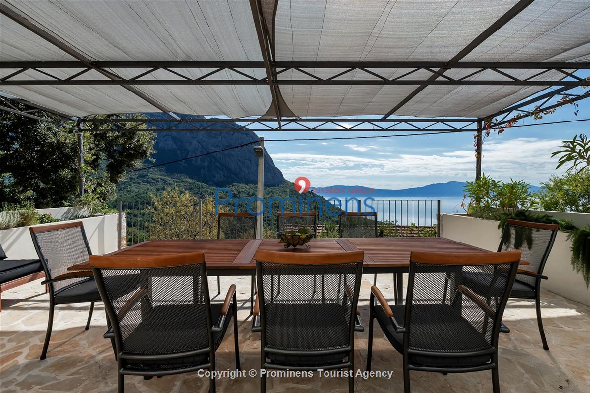 Ferienhaus Barbarella mit beheiztem Pool in Zaostrog - Makarska Riviera- vier Schlafzimmer 