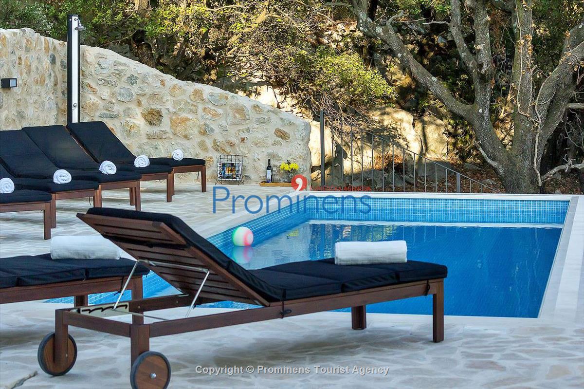 Ferienhaus Barbarella mit beheiztem Pool in Zaostrog - Makarska Riviera- vier Schlafzimmer 