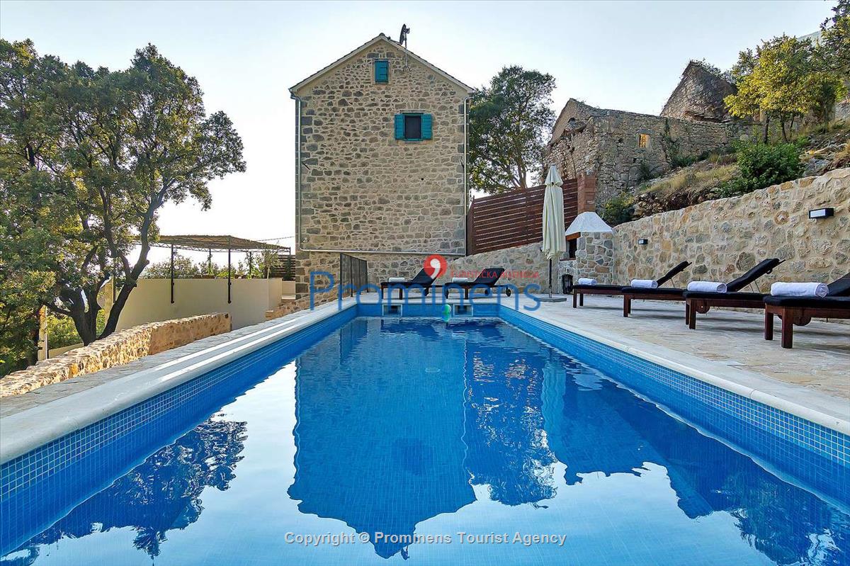 Holiday home Barbarella with heated pool Zaostrog