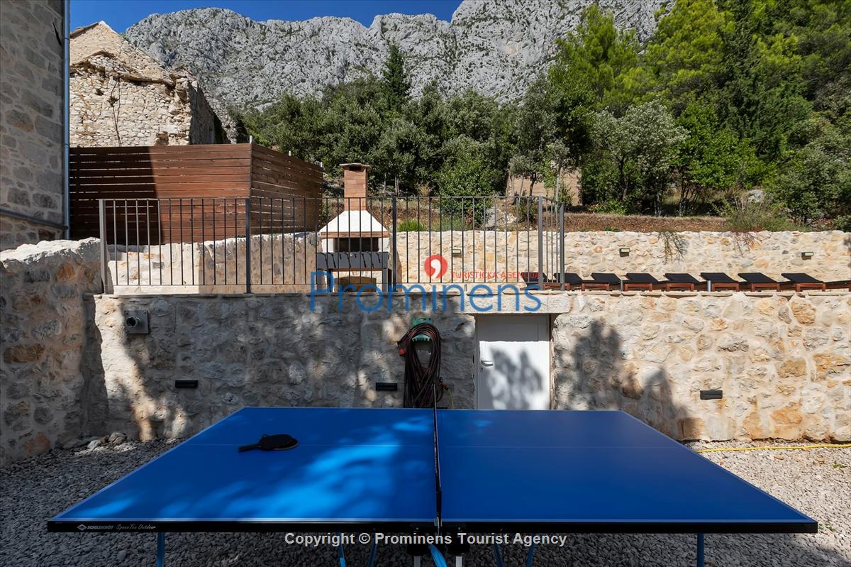 Ferienhaus Barbarella mit beheiztem Pool in Zaostrog - Makarska Riviera- vier Schlafzimmer 