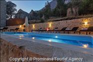 Ferienhaus Barbarella mit beheiztem Pool in Zaostrog - Makarska Riviera- vier Schlafzimmer 