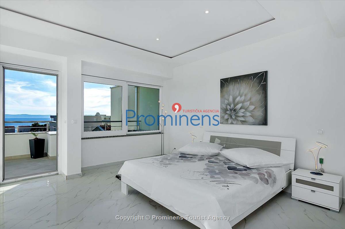 Penthouse apartment  Lush in Makarska 