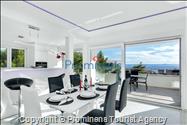 Penthouse Ferienwohnung mit Meerblick und drei Schlafzimmern in Makarska mieten