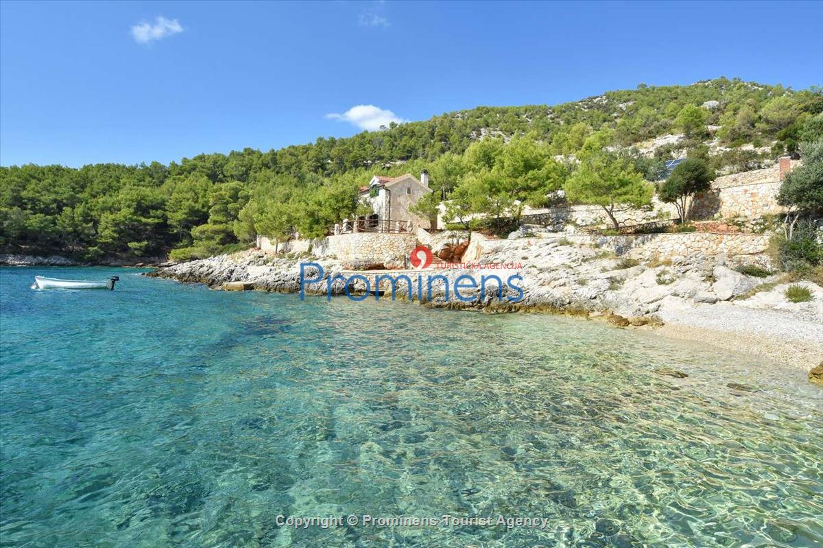 Secluded beachfront holiday home Rubin Hvar