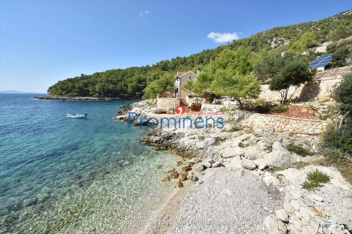 Secluded beachfront holiday home Rubin Hvar