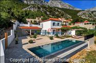 Holiday home Kairos w/ heated pool Zaostrog