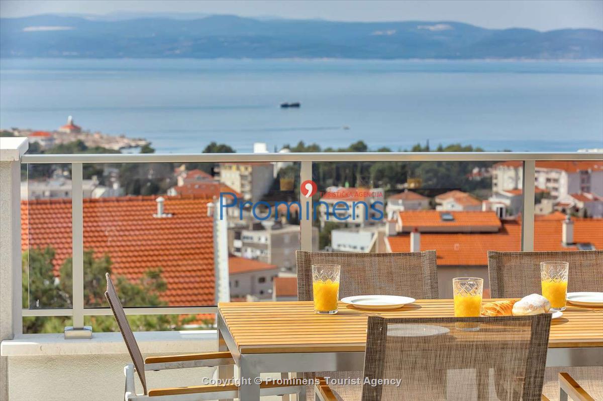 Luxus Penthouse City view oberhalb der Altstadt von Makarska mit Meerblick und erstklassiger Ausstattung