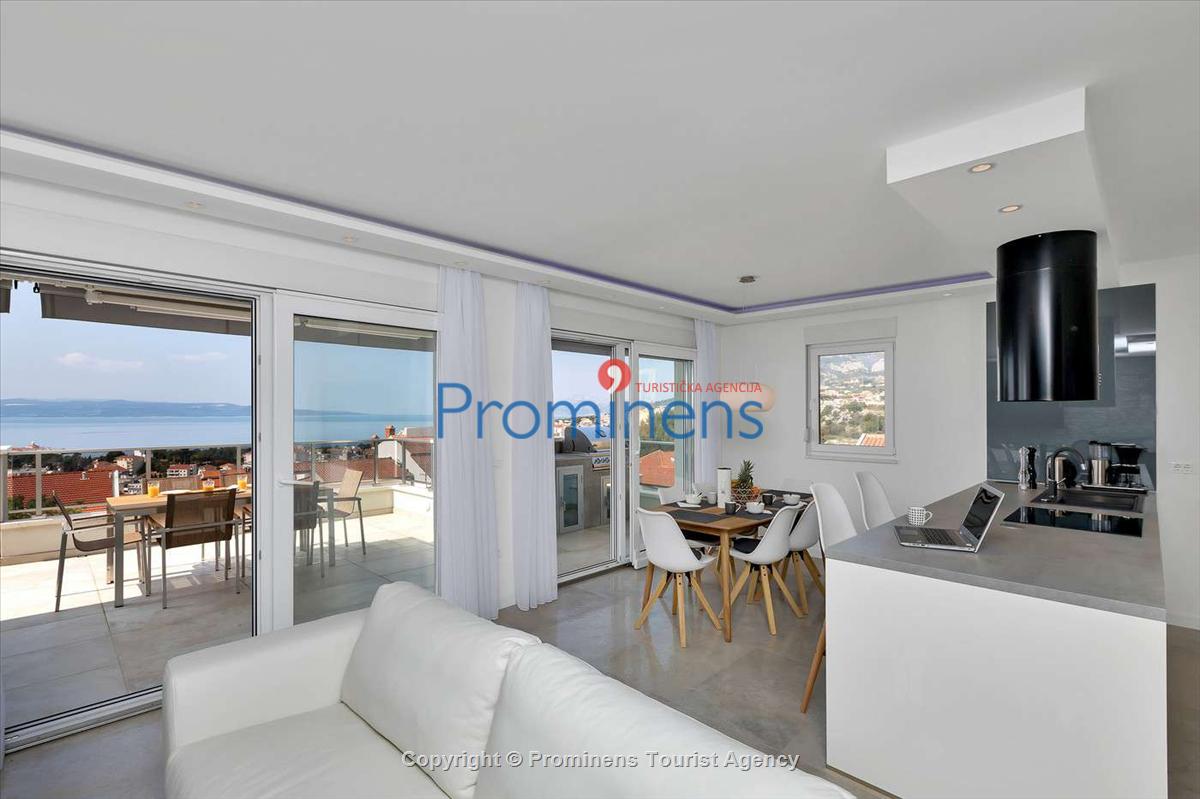 Luxus Penthouse City view oberhalb der Altstadt von Makarska mit Meerblick und erstklassiger Ausstattung