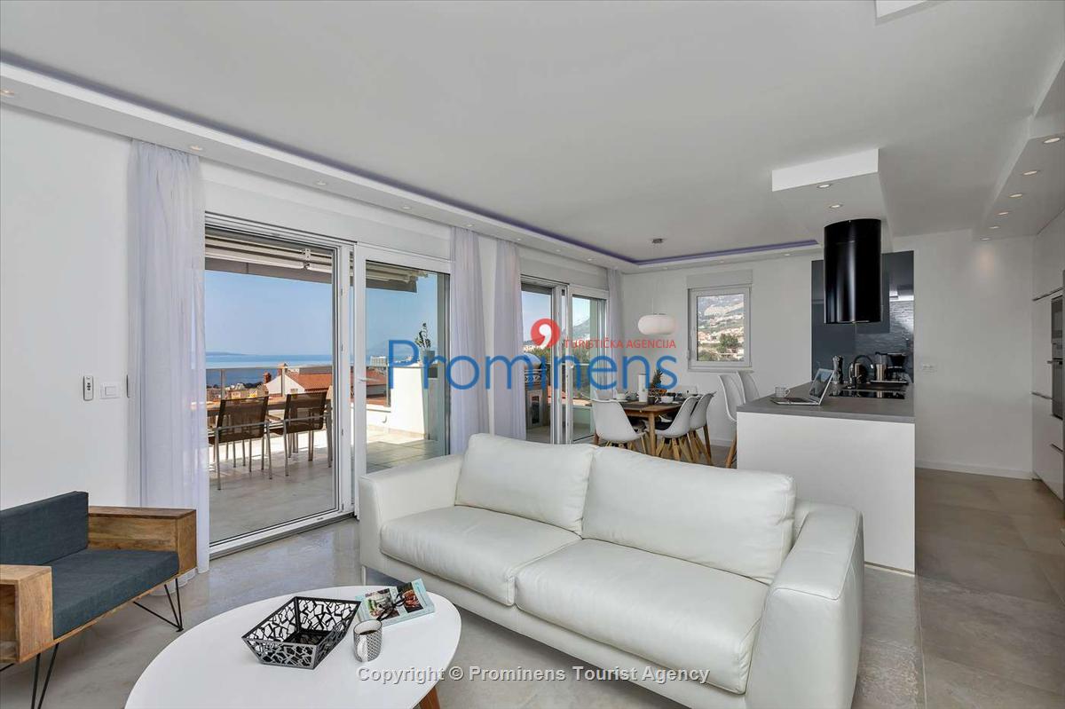 Luxus Penthouse City view oberhalb der Altstadt von Makarska mit Meerblick und erstklassiger Ausstattung