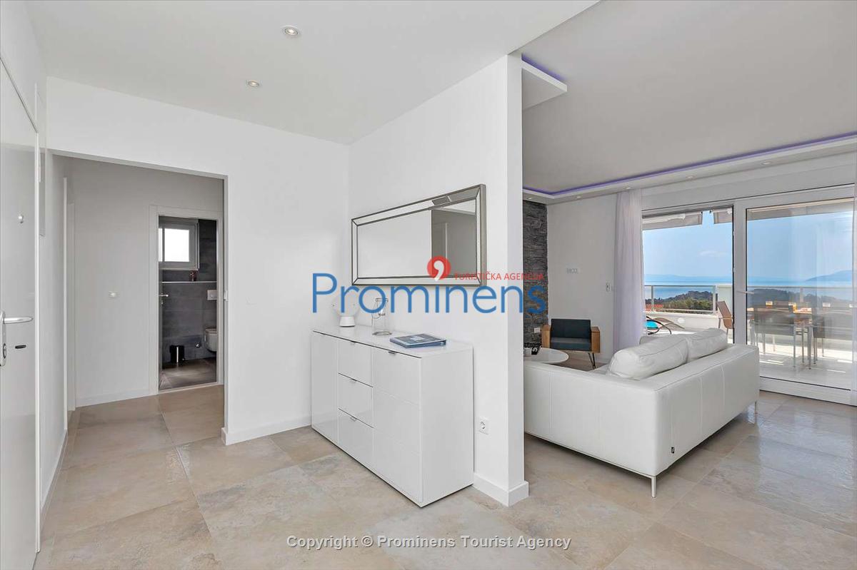 Luxus Penthouse City view oberhalb der Altstadt von Makarska mit Meerblick und erstklassiger Ausstattung