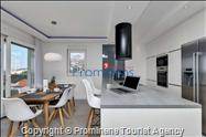 Luxus Penthouse City view oberhalb der Altstadt von Makarska mit Meerblick und erstklassiger Ausstattung