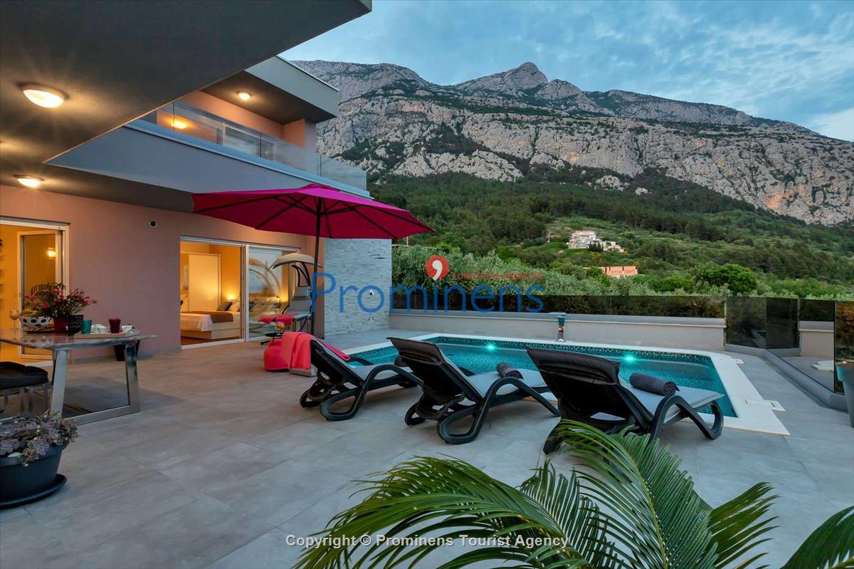 Luxus Ferienhaus Villa Astra mit beheiztem Pool und Meerblick in Makarska mieten