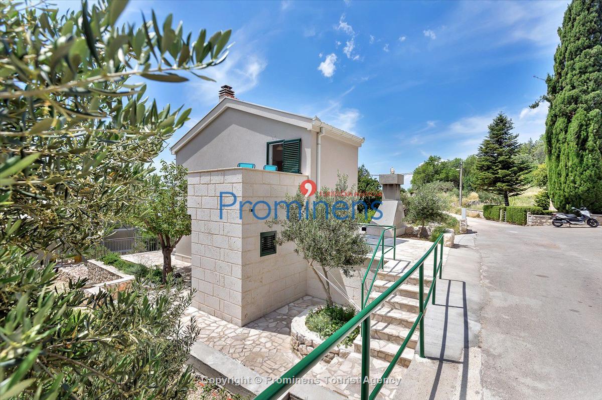 Holiday home Luka Makarska