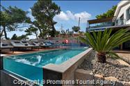 Holiday home Villa DeLinda with pool in Makarska