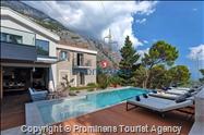 Holiday home Villa DeLinda with pool in Makarska