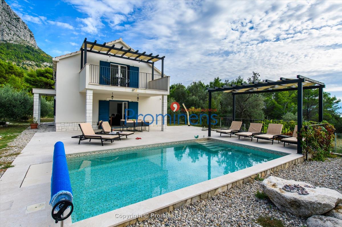 Holiday home Blue Stone with pool Zaostrog