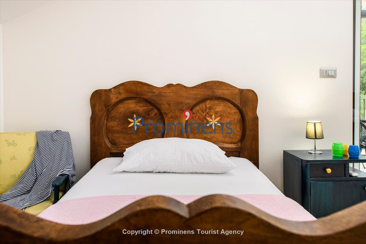 Modernes Ferienhaus Blue Stone mit beheiztem Pool in Zaostrog  Makarska Riviera,  Familienurlaub in Kroatien