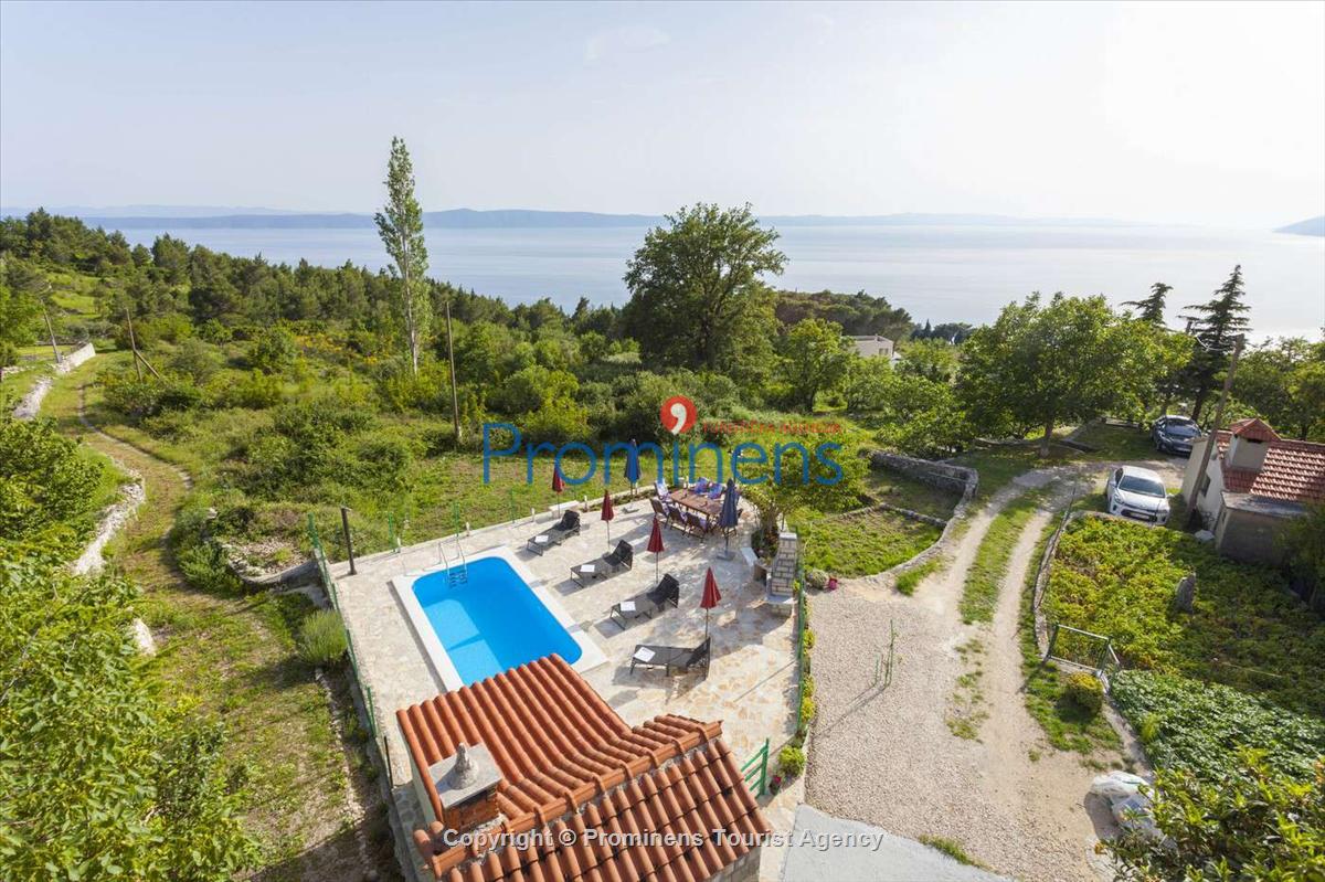 Ferienhaus Ljubini dvori mit Pool in Tučepi Makarska Riviera mieten