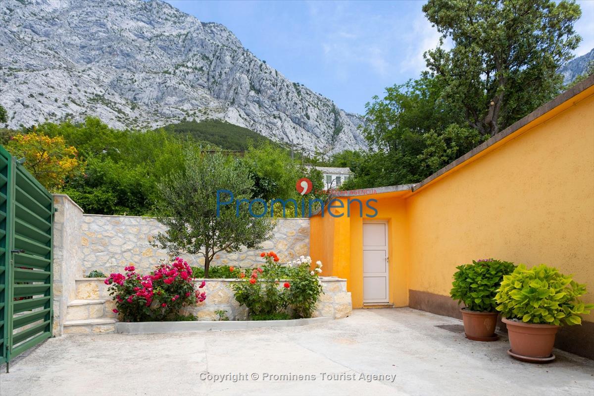 Ferienhaus Giran mit Pool und Meerblick in Bast  Makarska Riviera  Dalmatien;  Kroatien, Urlaub