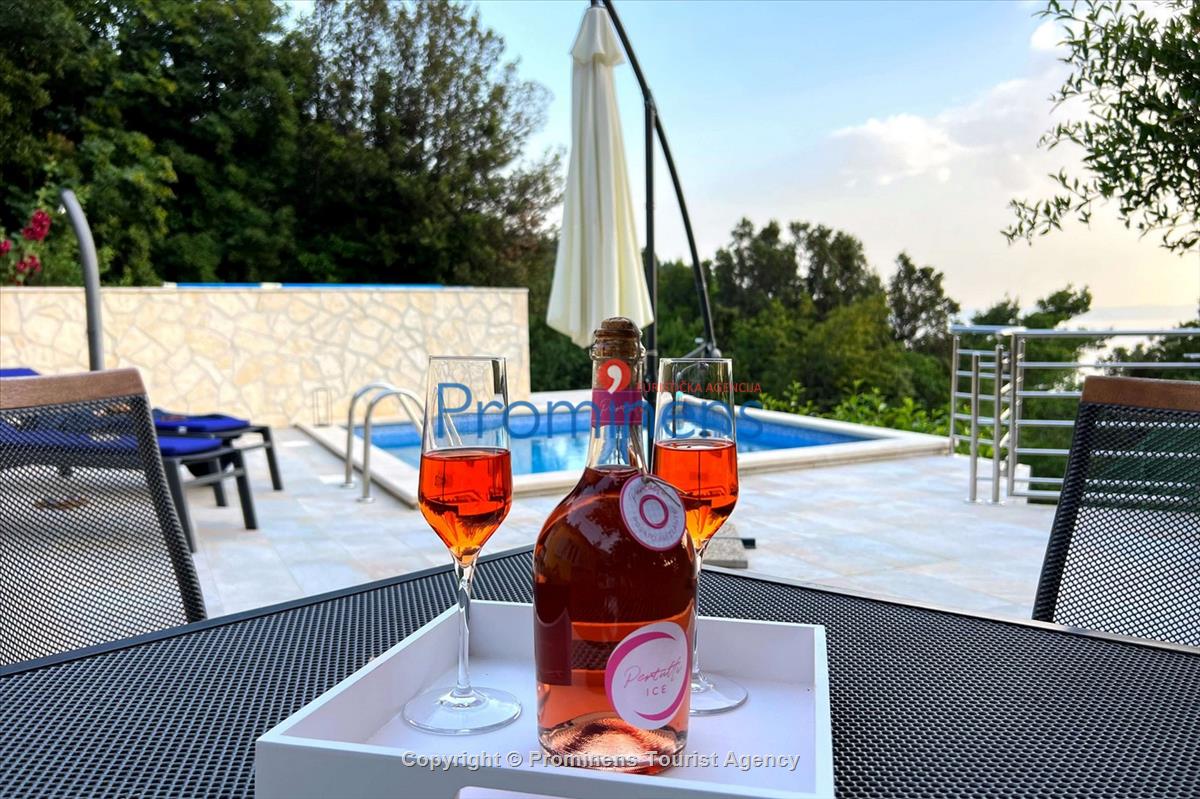 Ferienhaus Giran mit Pool und Meerblick in Bast, Makarska Riviera, Dalmatien - Kroatien Urlaub