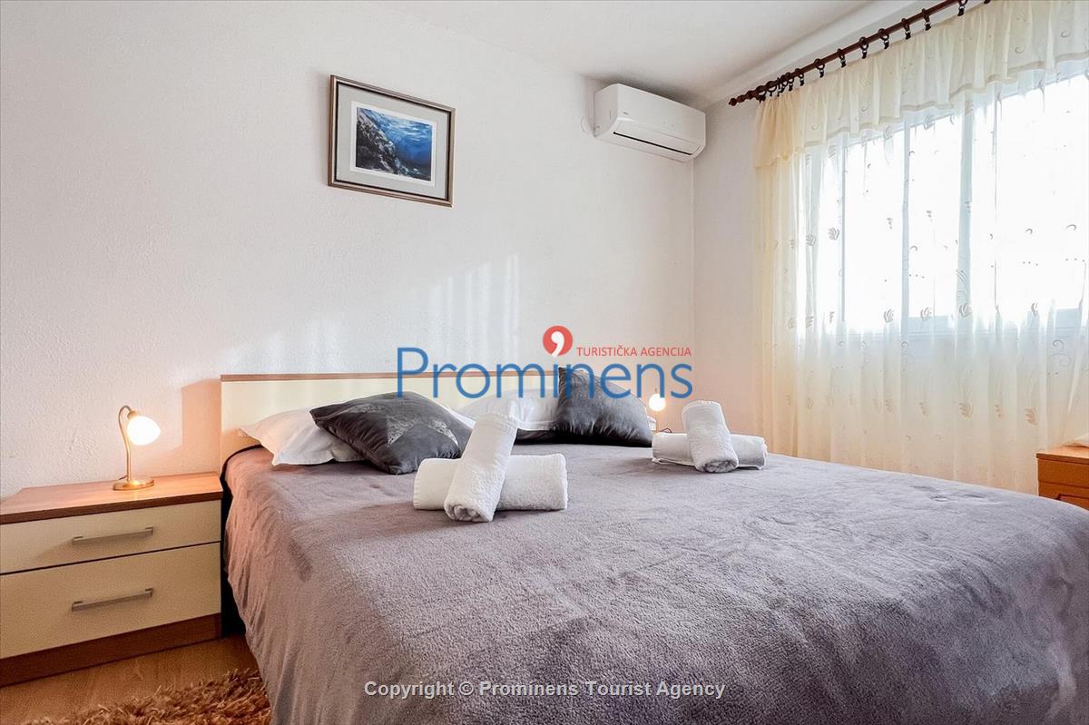 Ferienhaus Giran mit Pool und Meerblick in Bast, Makarska Riviera, Dalmatien - Kroatien Urlaub
