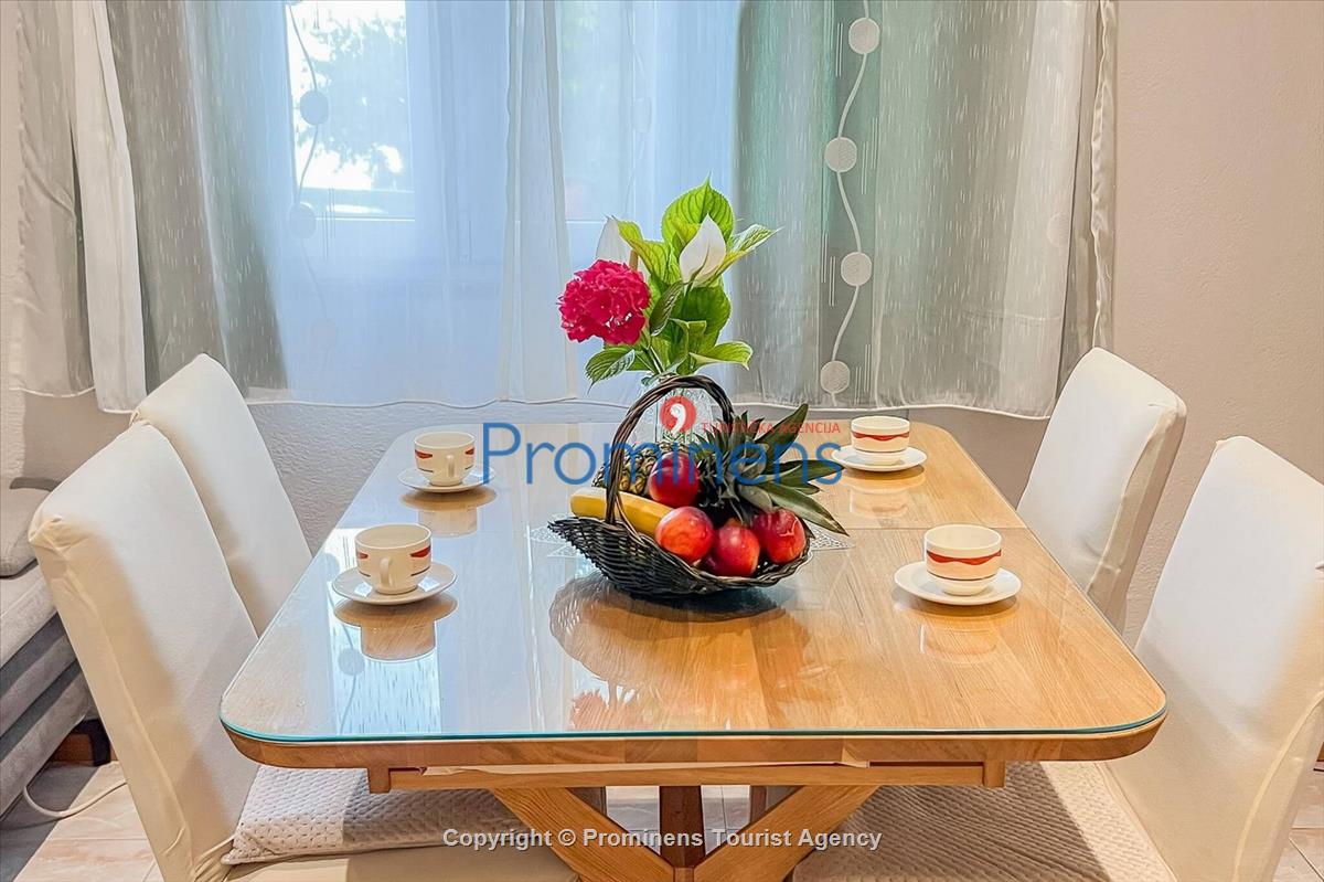 Ferienhaus Giran mit Pool und Meerblick in Bast, Makarska Riviera, Dalmatien - Kroatien Urlaub
