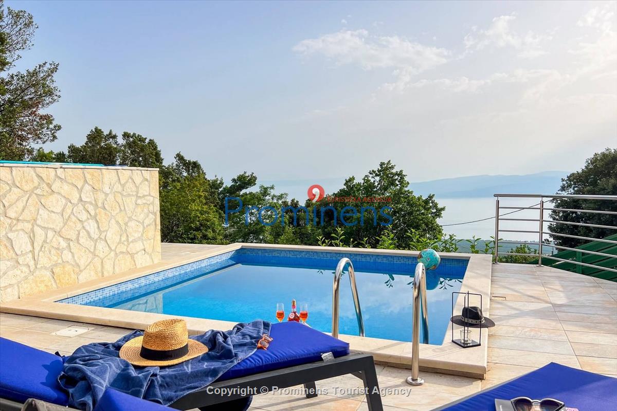 Ferienhaus Giran mit Pool und Meerblick in Bast  Makarska Riviera  Dalmatien;  Kroatien, Urlaub