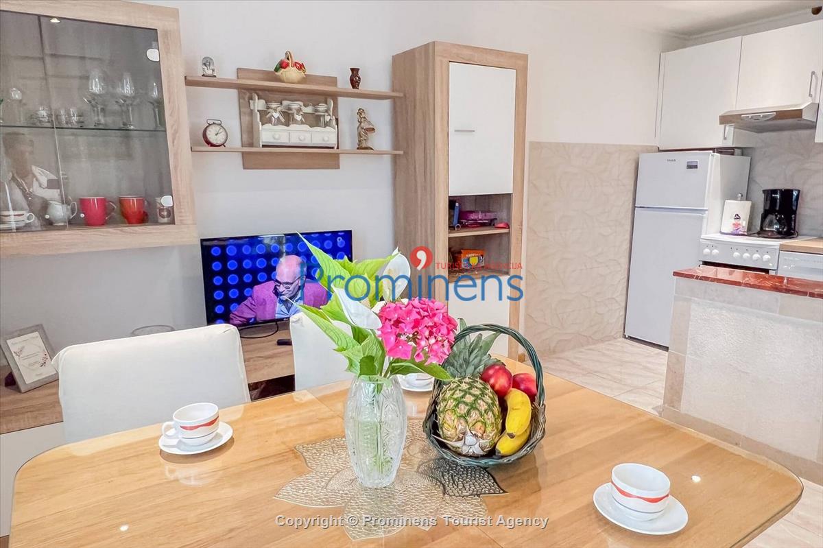 Ferienhaus Giran mit Pool und Meerblick in Bast, Makarska Riviera, Dalmatien - Kroatien Urlaub