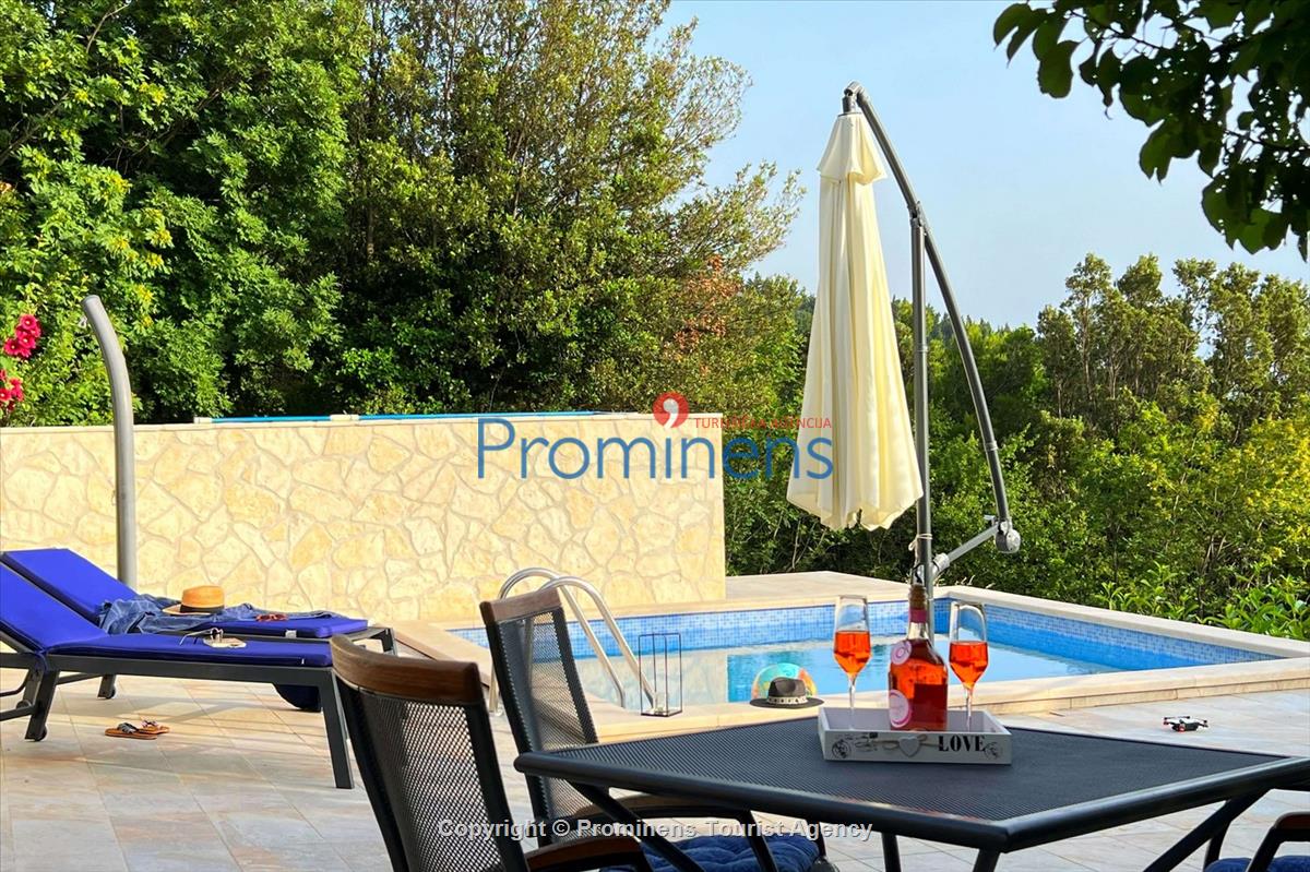 Ferienhaus Giran mit Pool und Meerblick in Bast, Makarska Riviera, Dalmatien - Kroatien Urlaub