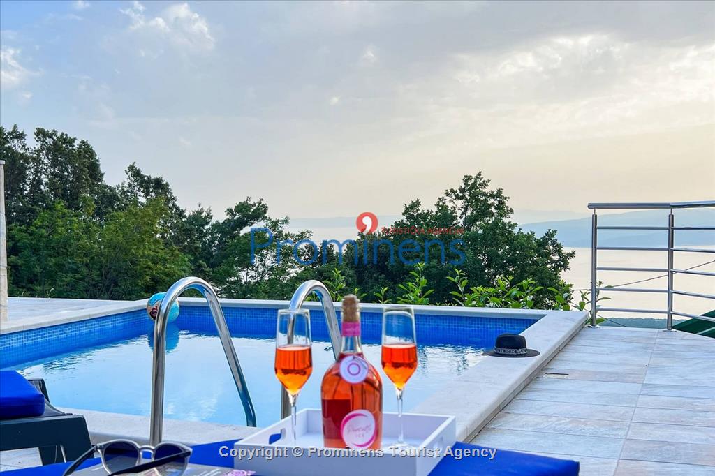 Ferienhaus Giran mit Pool und Meerblick in Bast, Makarska Riviera, Dalmatien - Kroatien Urlaub