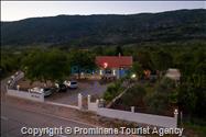 Entspannen Sie in der Ferienvilla Danica an der Makarska Riviera  Urlaub in einer komfortablen  alleinstehenden Villa mit privatem Pool 