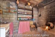 Entspannen Sie in der Ferienvilla Danica an der Makarska Riviera  Urlaub in einer komfortablen  alleinstehenden Villa mit privatem Pool 