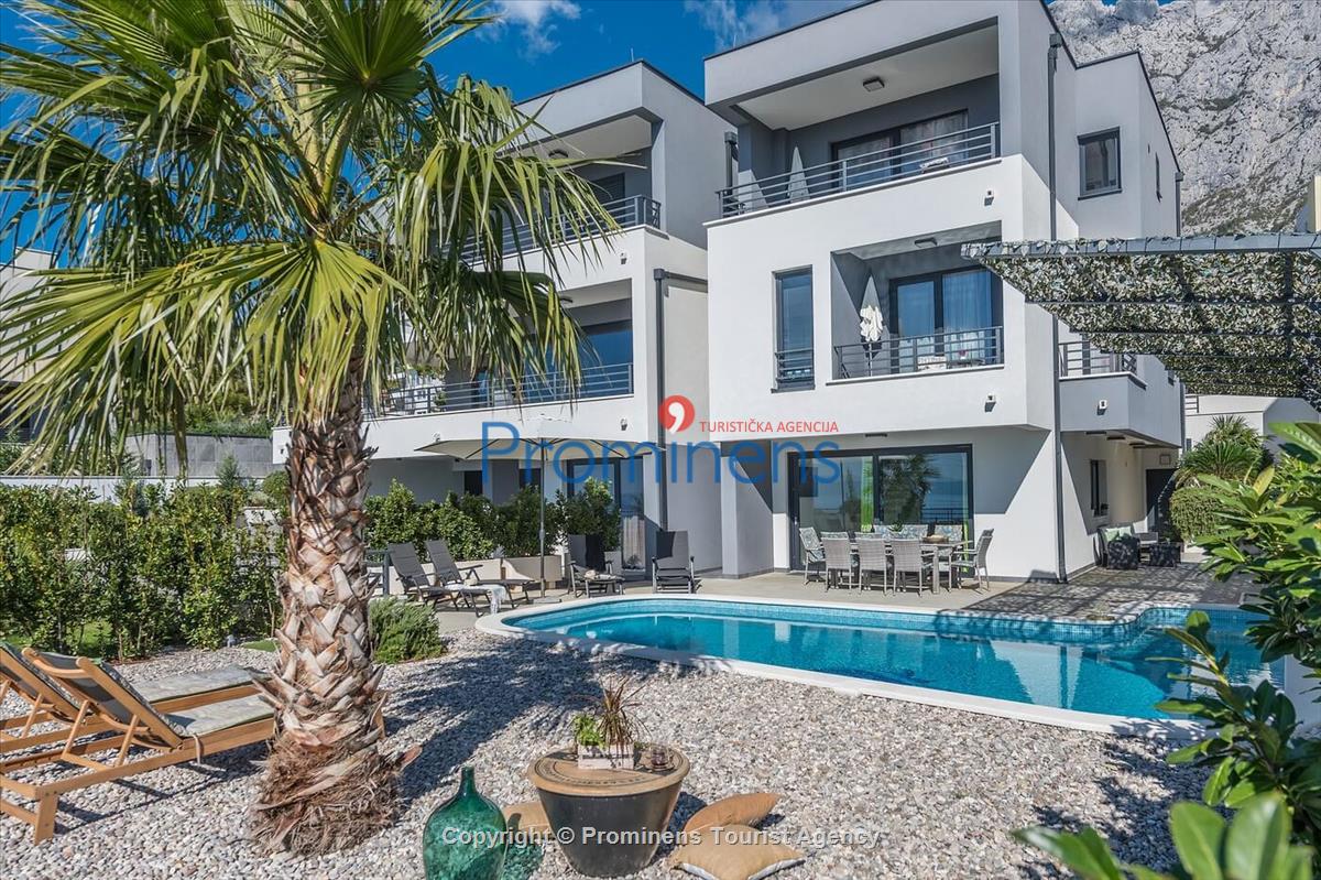 Villa Matic in Makarska with pool and sea view for rent