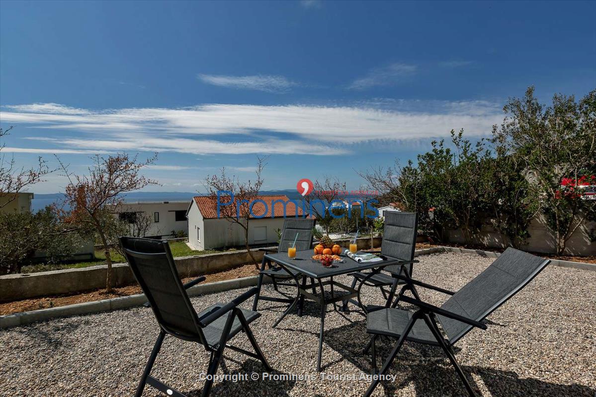 Ferienhaus L&B in Makarska mit Meerblick mieten