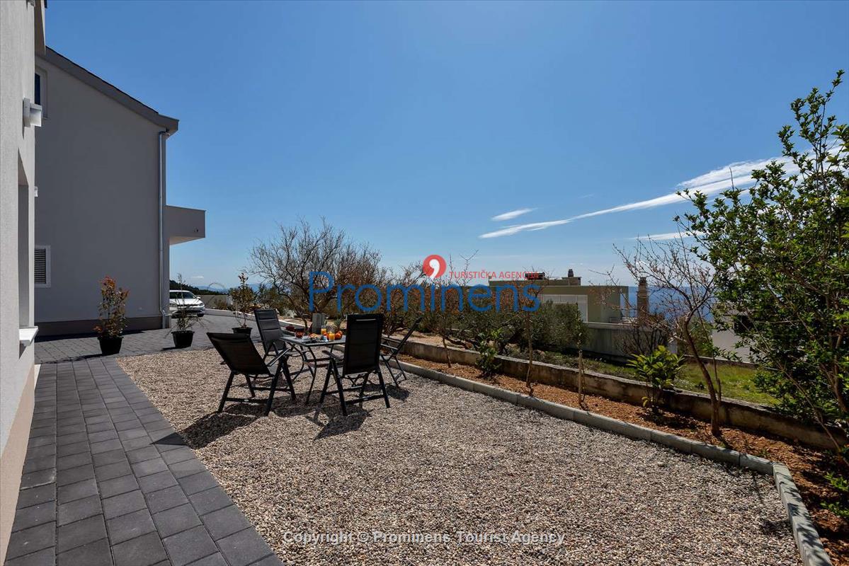 Ferienhaus L&B in Makarska mit Meerblick mieten