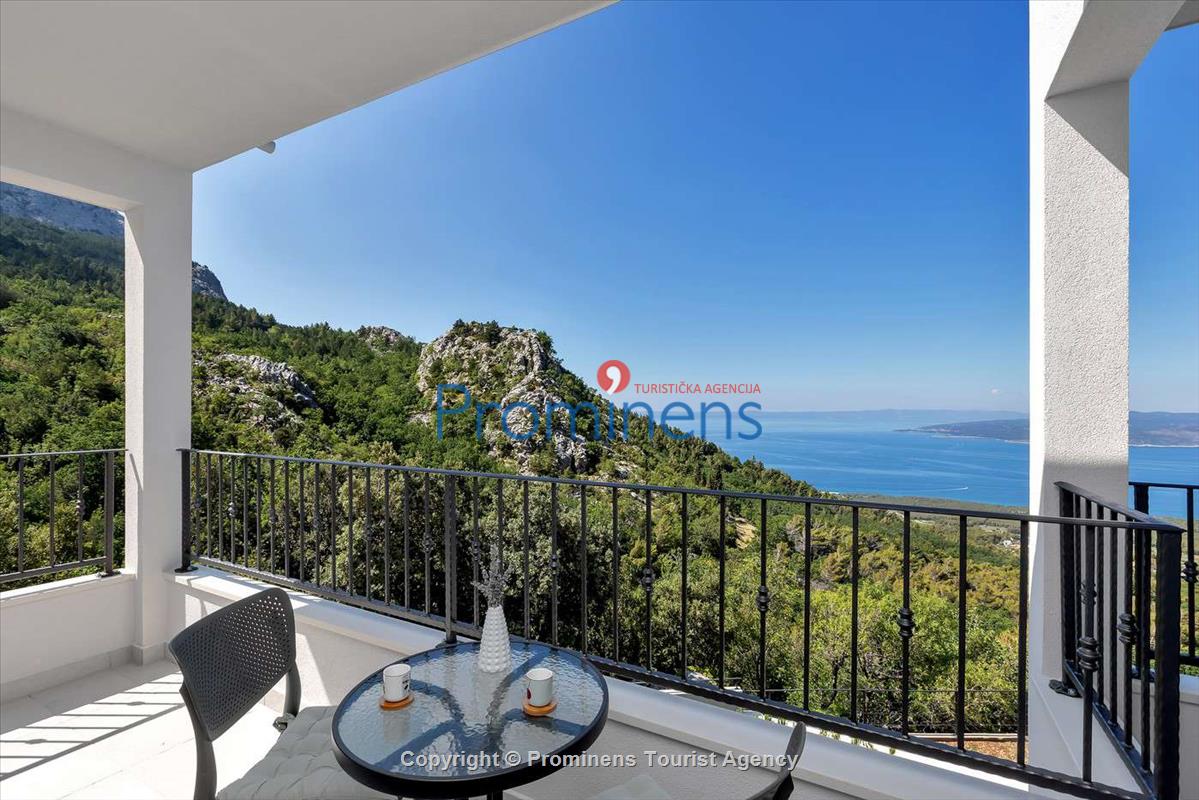 Modernes Ferienhaus Villa Alta Vista mit Pool  Meerblick bei Baska Voda  Makarska Riviera  