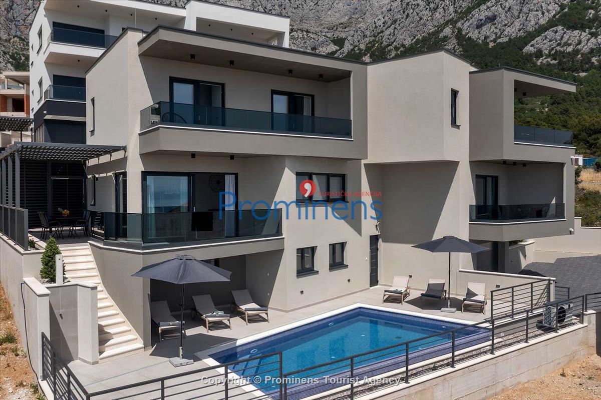 Villa VIP  Makarska - Luksuzna oaza s 4 spavaće sobe, grijanim bazenom, terasama i garažom. 