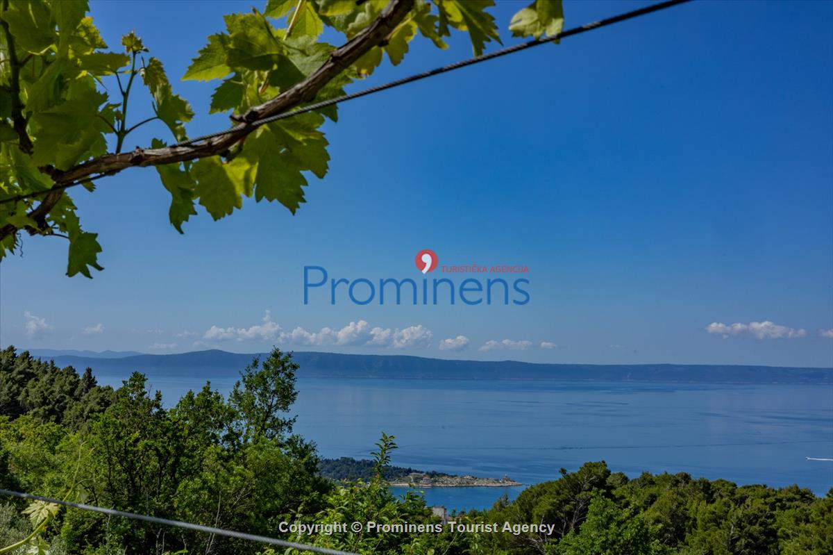 Alleinstehende Villa Kety mit Pool in Makarska, Atemberaubende Natur, Meerblick und beheizter Pool